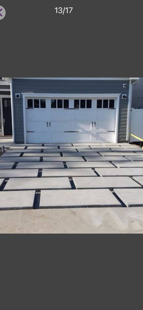 Paver driveway with running bond pattern